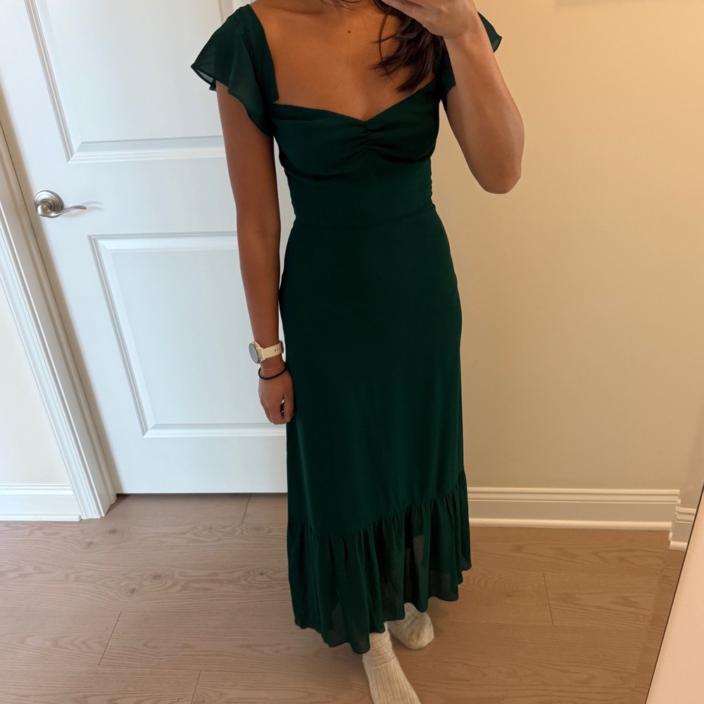 Reformation Green Ruched Maxi Dress with Flutter Sleeves - Picture 4 of 7